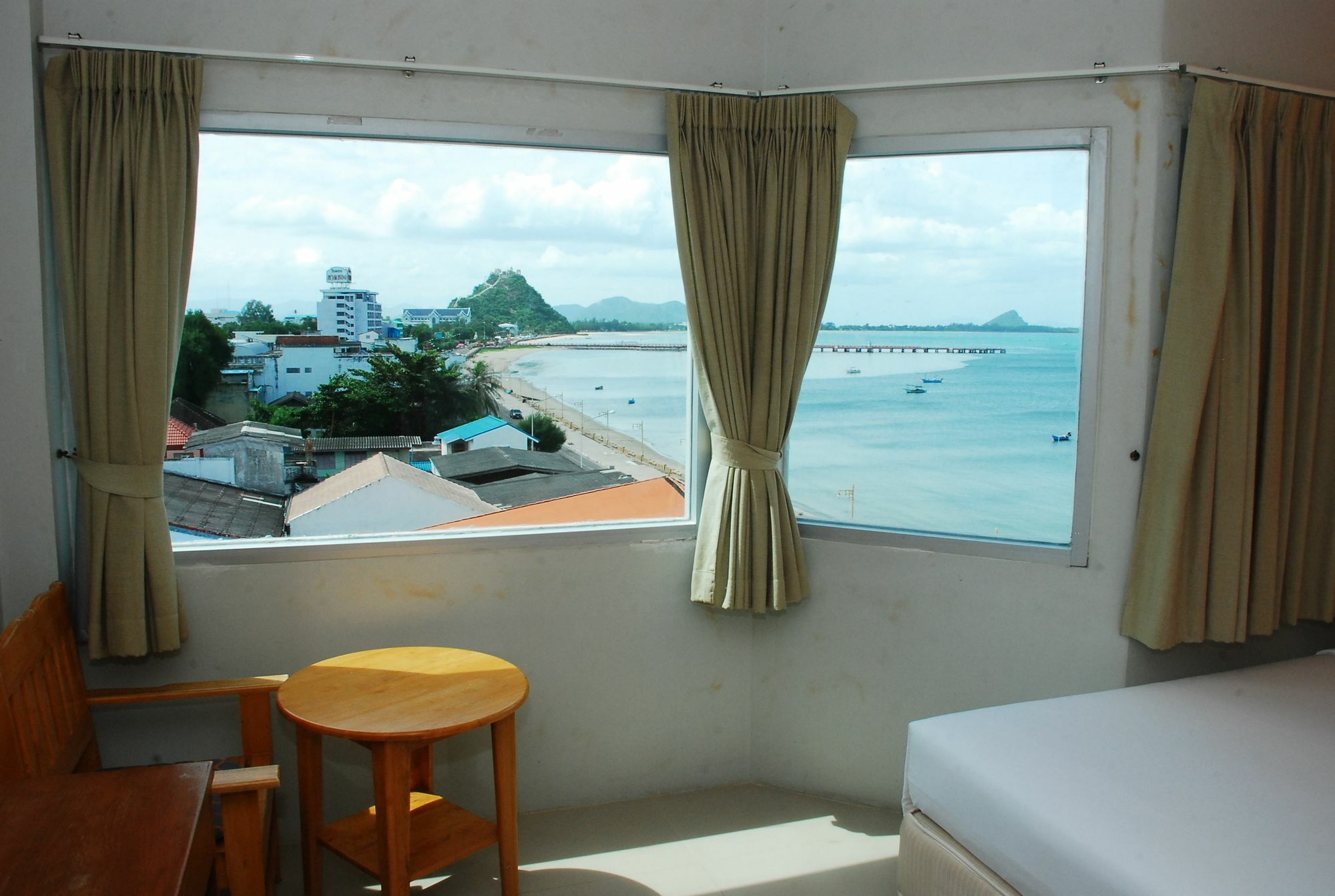Prachuap Beach Hotel Prachuap Khiri Khan Exterior foto